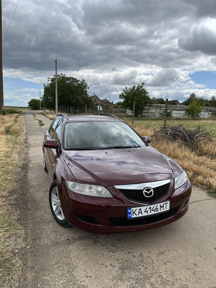Продам свою машину Mazda 6