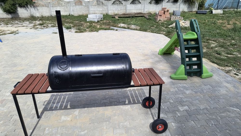 Grill ogrodowy duży solidny