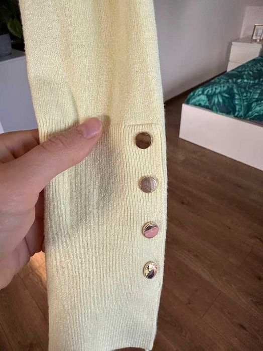 Żółty cytrynowy sweter sweterek ze złotymi guzikami zara M L XL