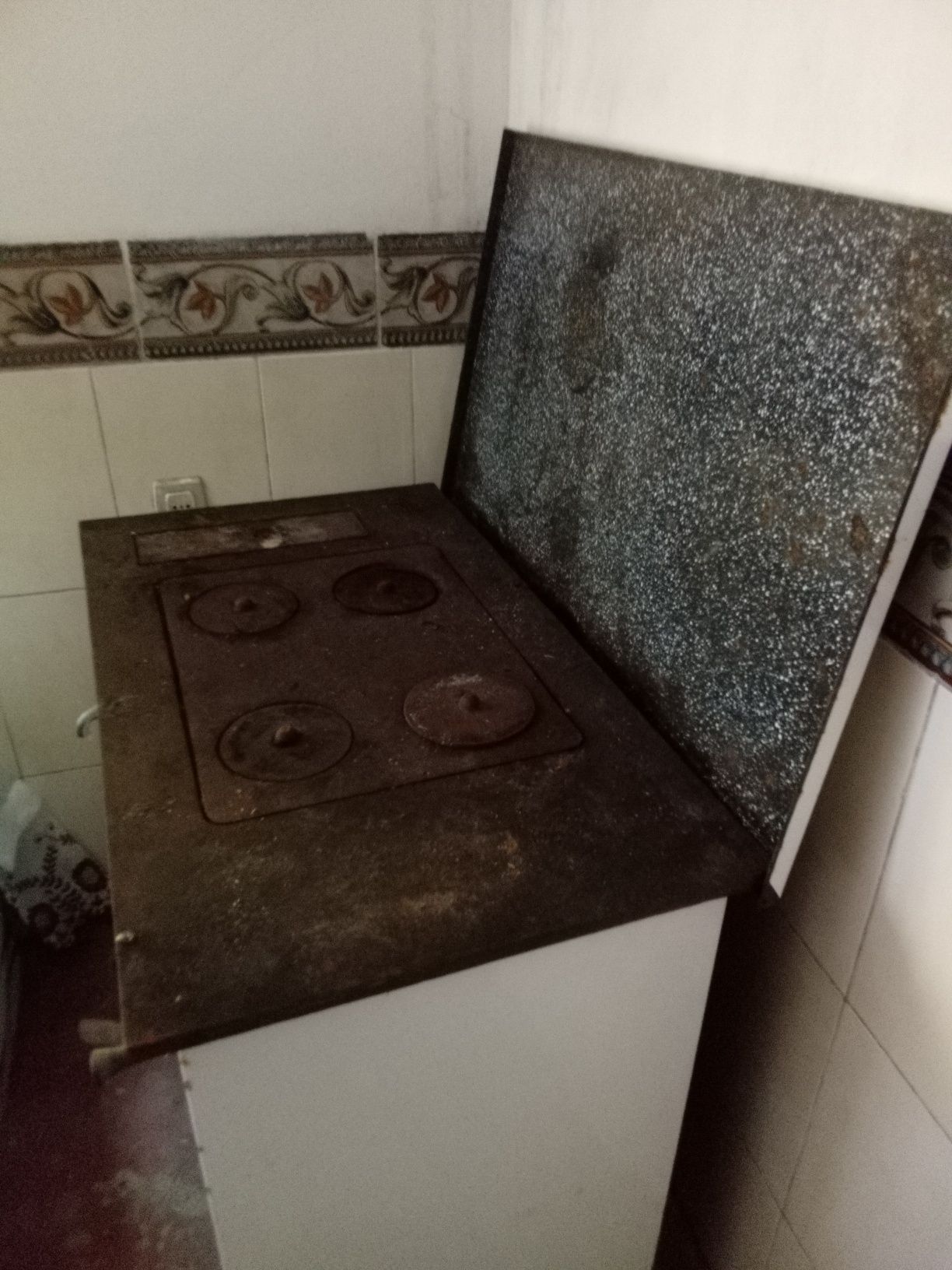 Vendo fogão a lenha