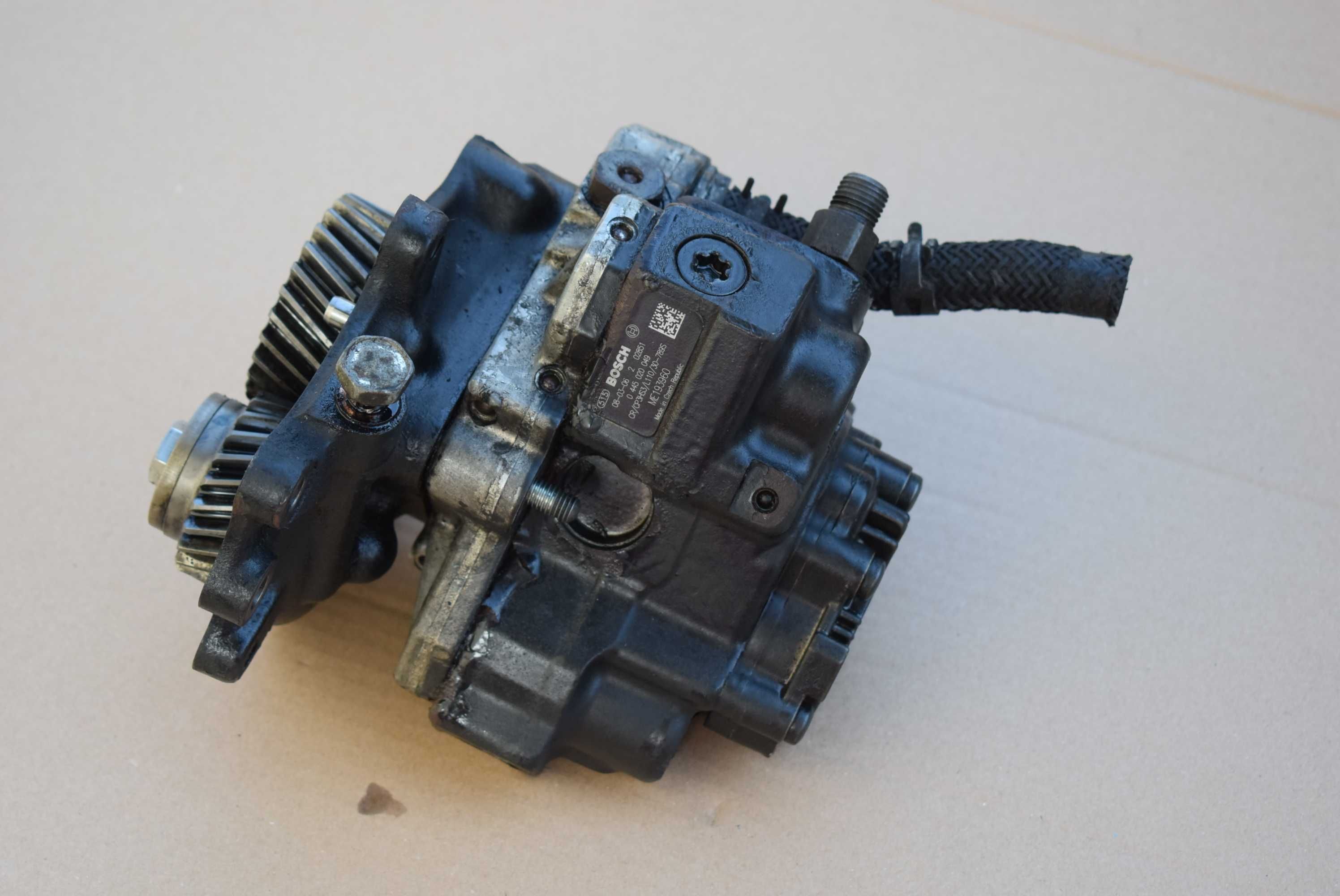 Pompa wtryskowa mitsubishi canter fuso 3.0  09r.0445.020049