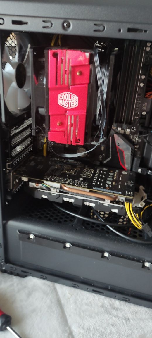 PC i5 9600k, z390 gaming x