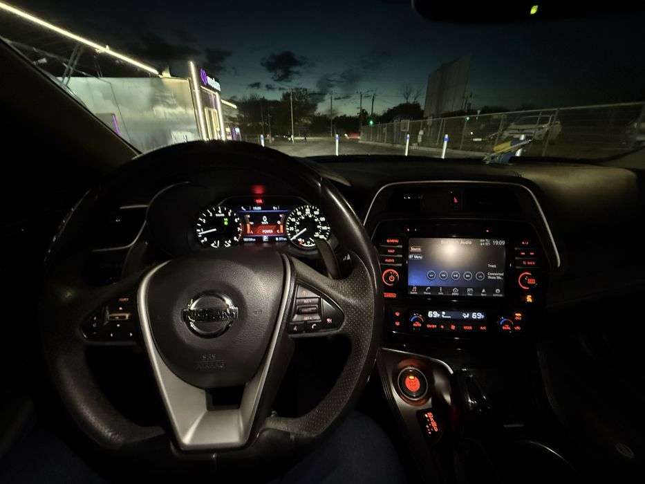 Ниссан максима 2015