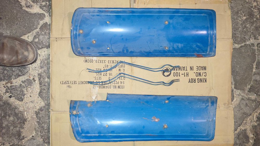 На Яву 634 троса, кронштейны, щитки наколенные, корпус глушителя