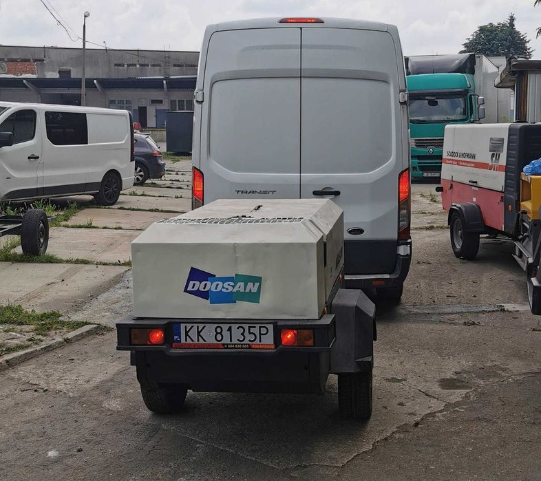 Sprężarka Śrubowa DOOSAN 741 Rejestracja Kompresor