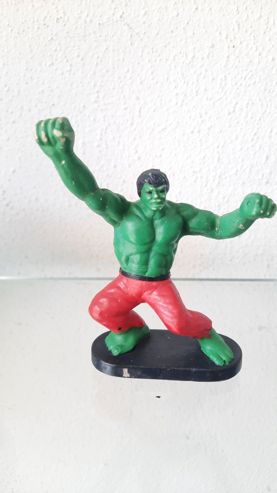 Figura em pvc antiga do Hulk da Marvel