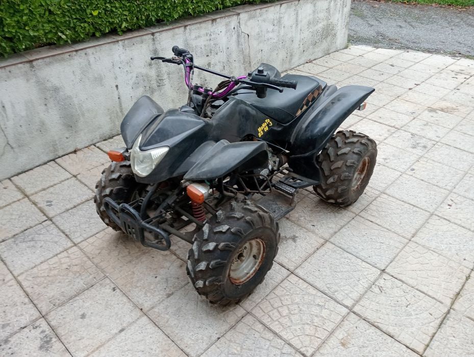 Moto 4  150 cilindrada