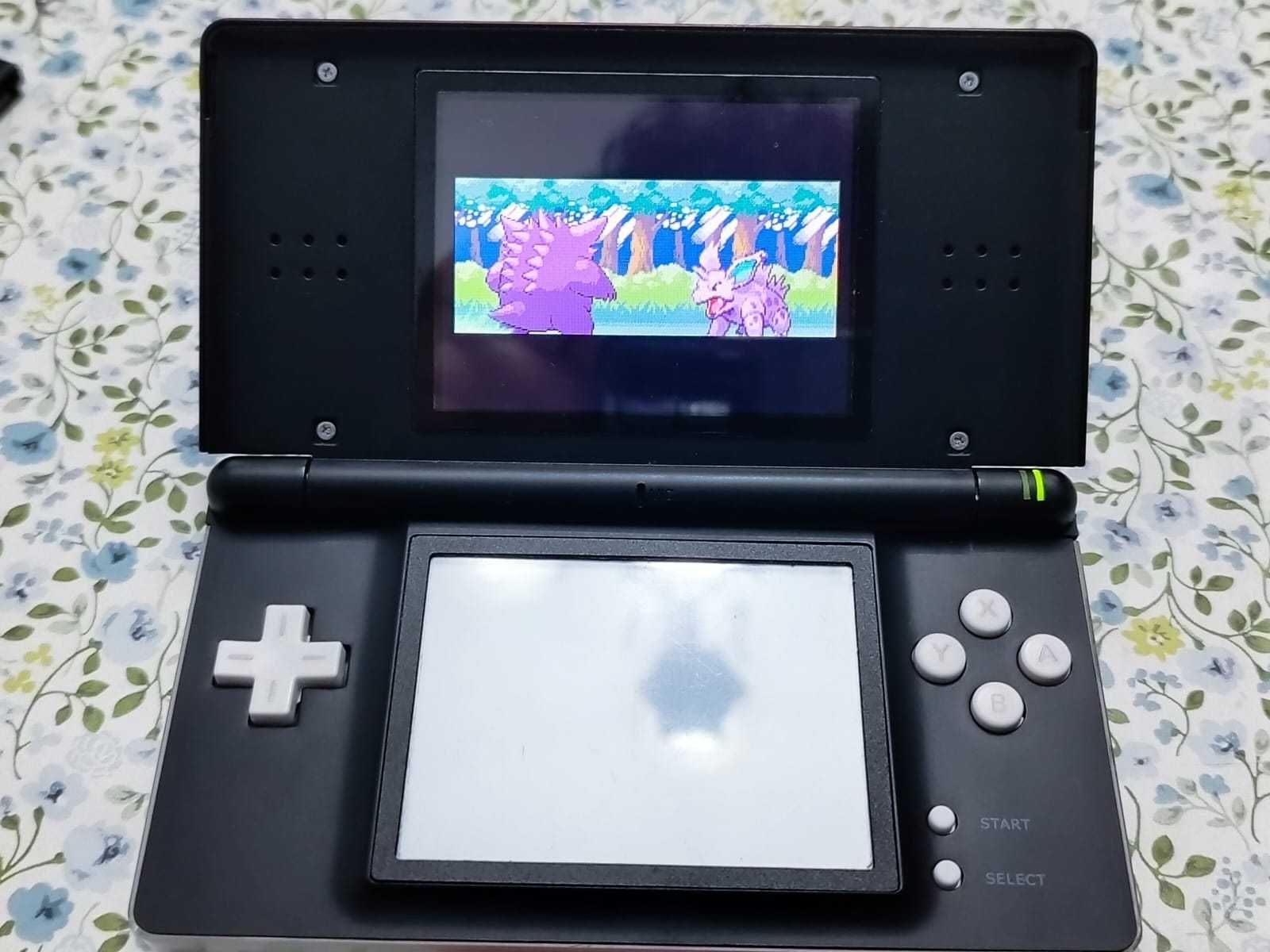 Pokemon Fire Red GBA/Nintendo DS