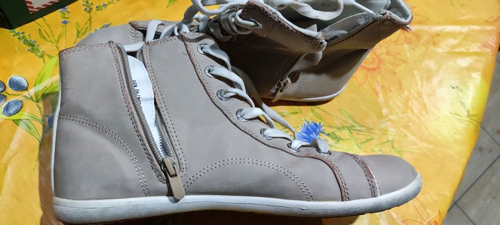 Buty trampki rozmiar 42