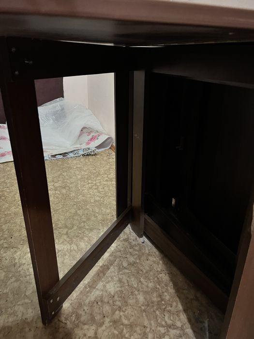 Продам стіл у відмінному стані