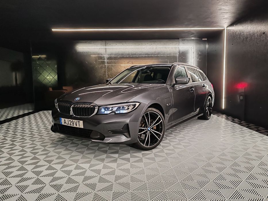 BMW 320 e Touring Corporate Edition Auto