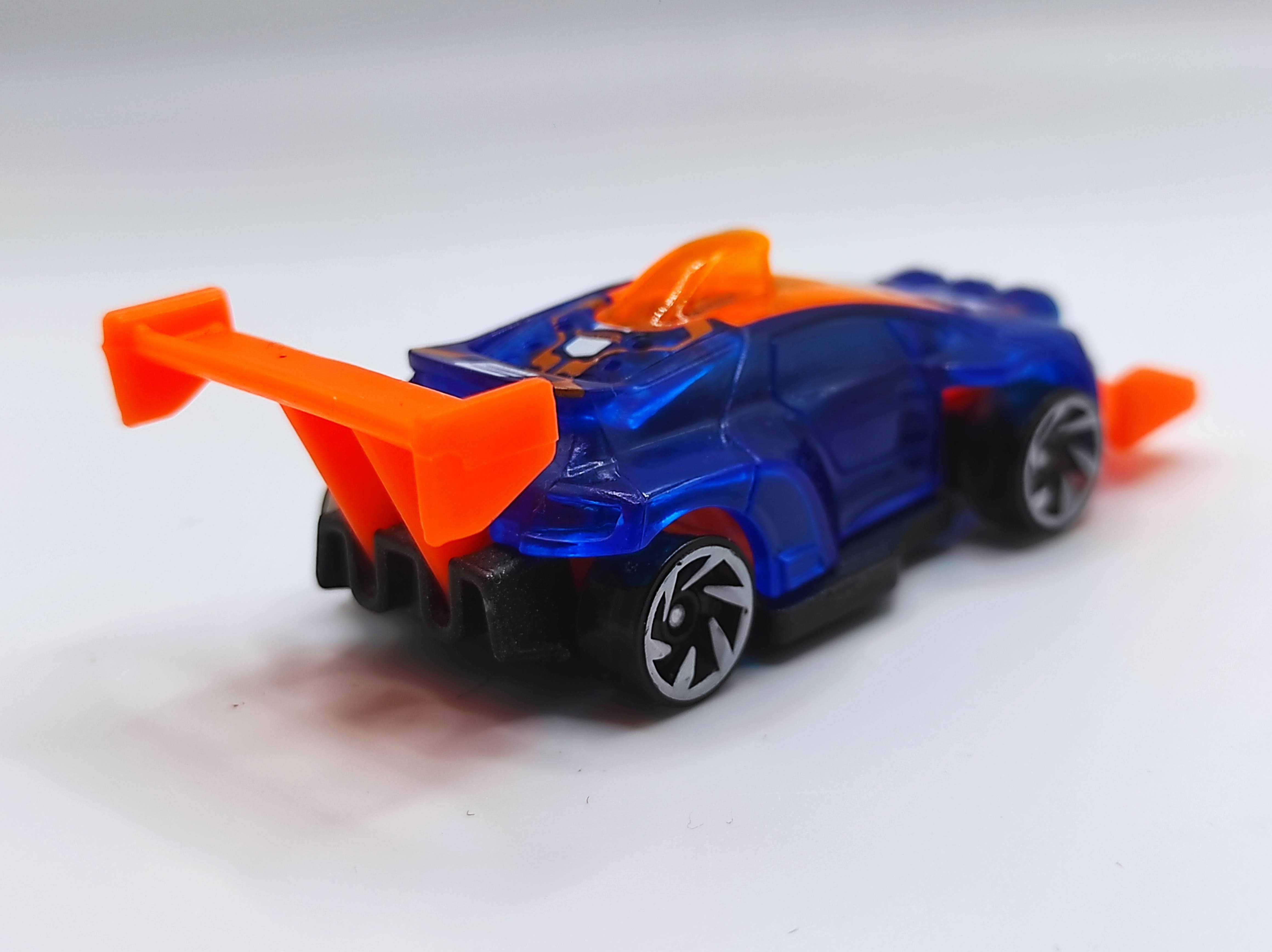 Samochodzik resorak hot wheels 2017 Rising Heat S1#36