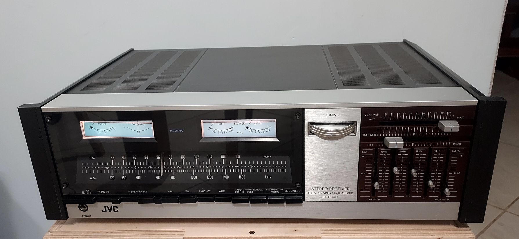 Amplituner JVC JR-S300 Mark II Solid State Monster