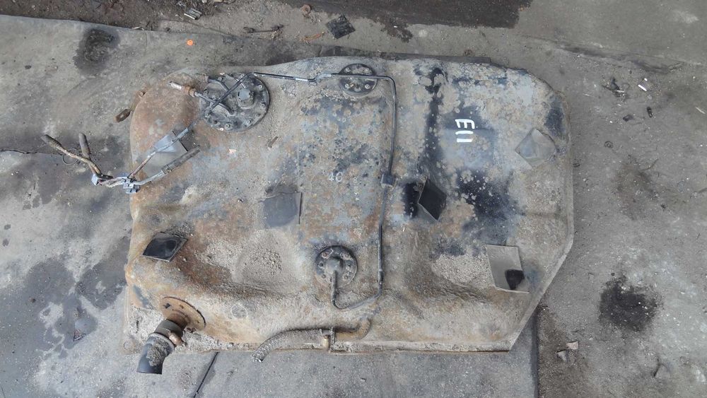 Toyota corolla E11 97- zbiornik bak paliwa