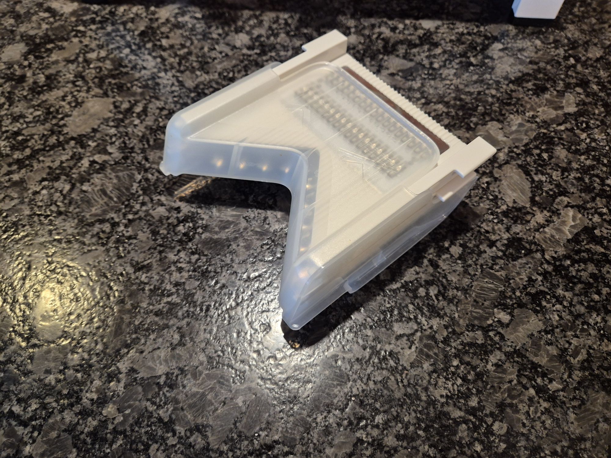 Mandolina, multiszatkownica, szatkownica ręczna Tupperware