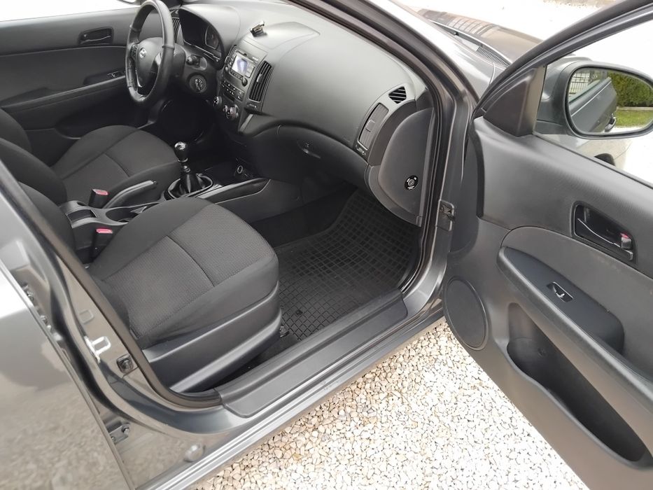 Ładny HYUNDAI I30CW*1.6CRDI 90KM*2010rok*Bez RDZY*KLIMA(sprawna)*Zadba