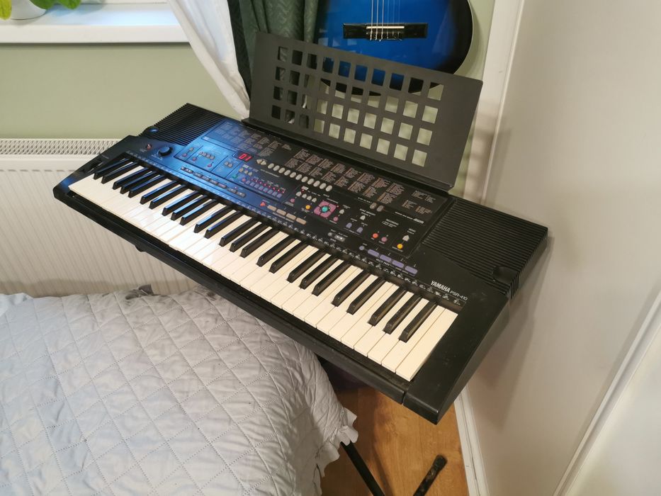 Yamaha Keyboard +statyw