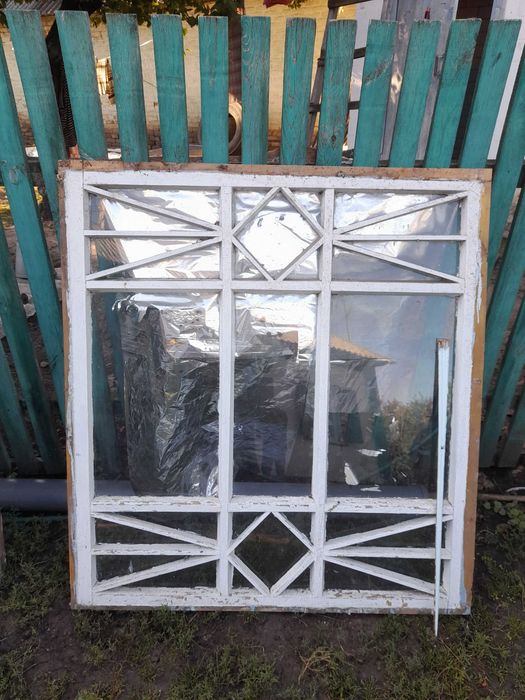 Віконні рами із дерева б/у