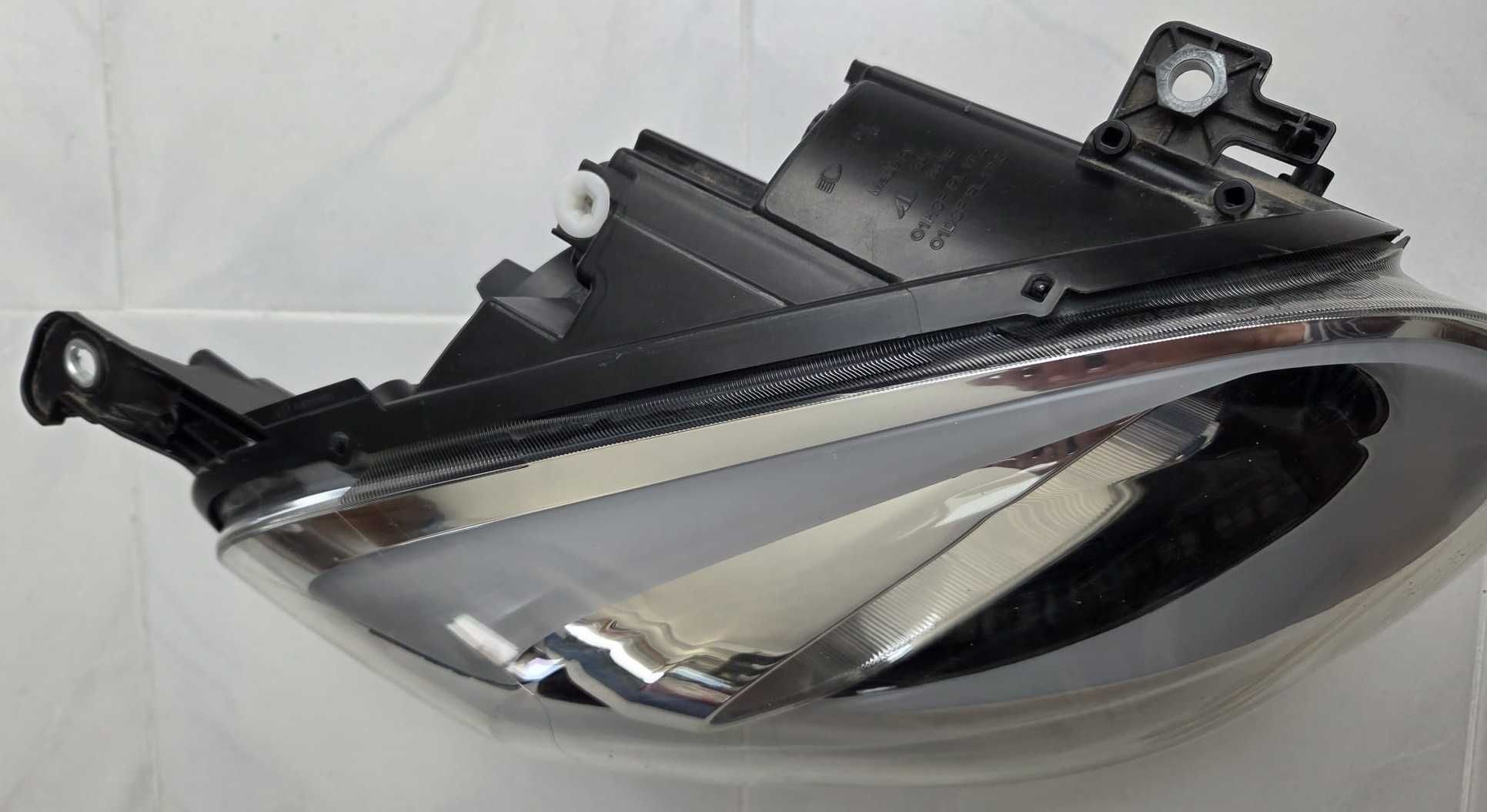 Farol Direito FIAT 500X 2014 a 2020