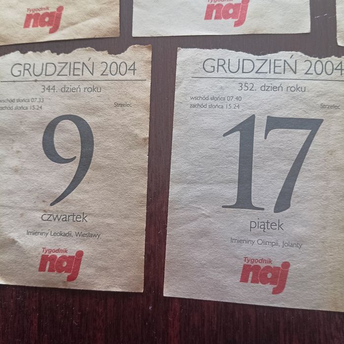 49. Kartki z kalendarza z 2004 - 7 sztuk
