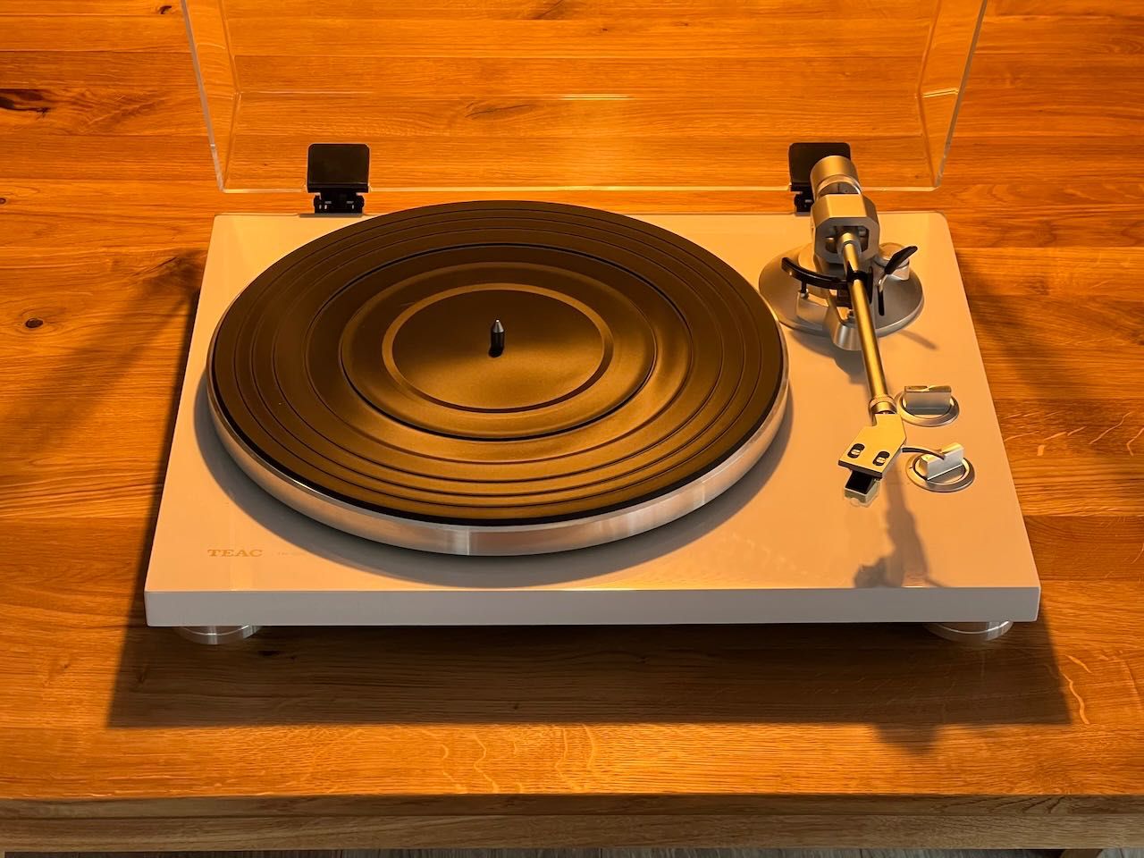 Gramofon Teac TN-300