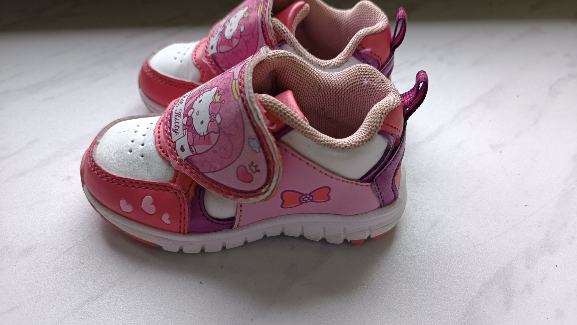 Buciki Hello Kitty rozmiar 22