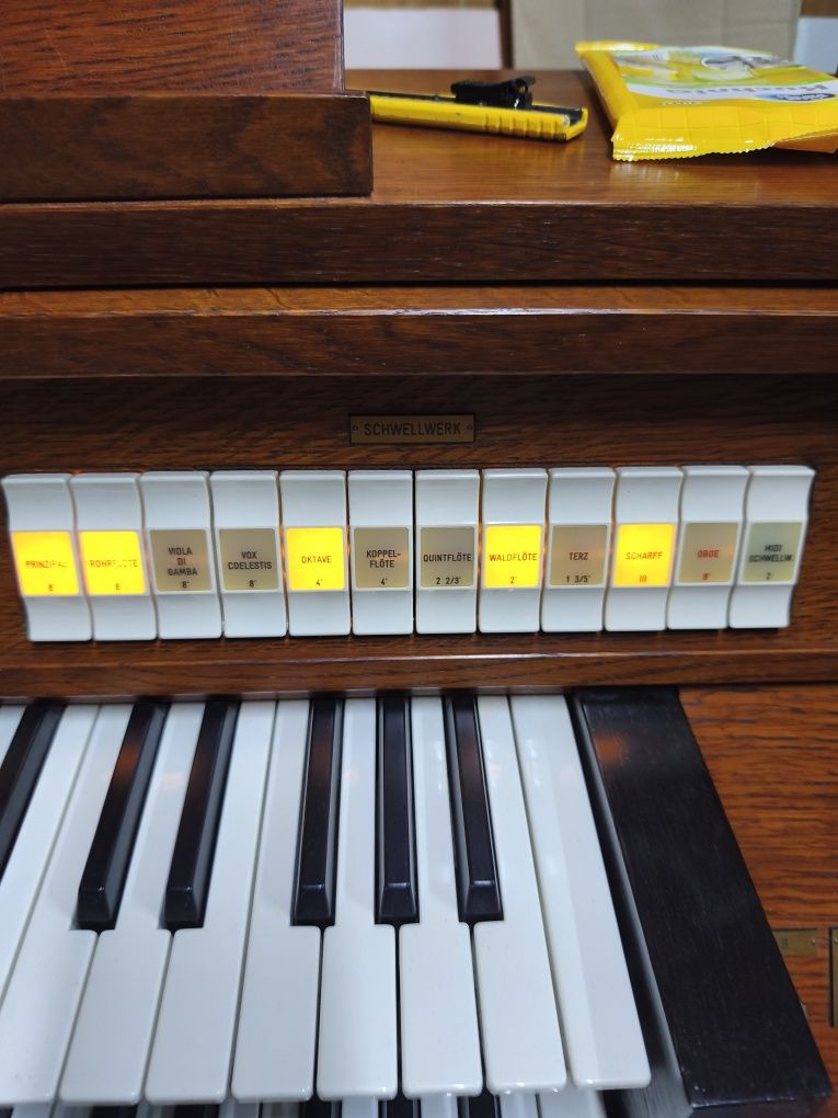 Johannus Opus 20