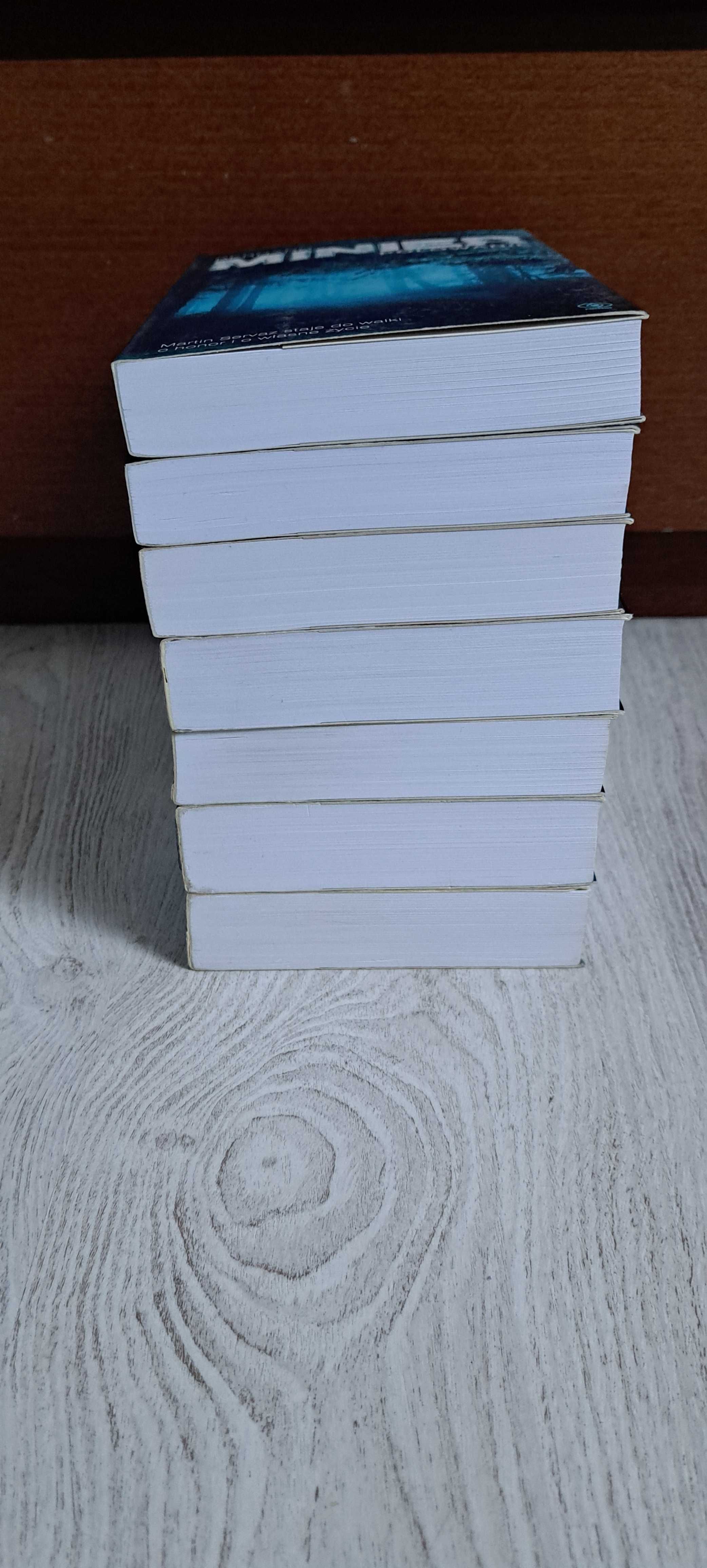 7x Minier Krąg Dolina Nie gaś światła Bielszy Siostry Noc Polowanie