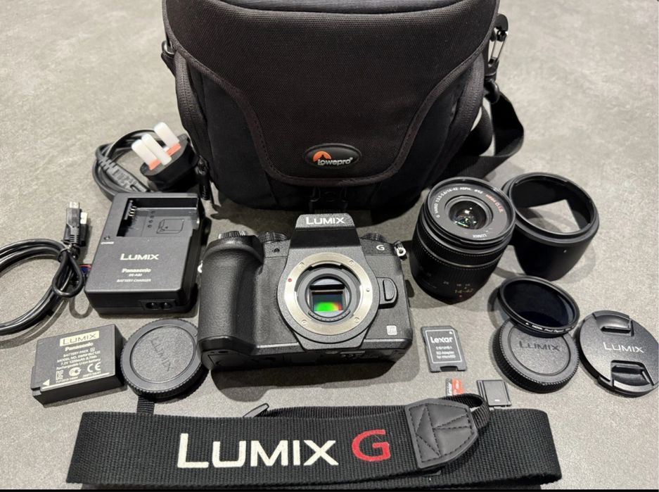 Panasonic Lumix G8 kit 14-42 mm+сумка Lowepro,зарядка ,фільтри,SD