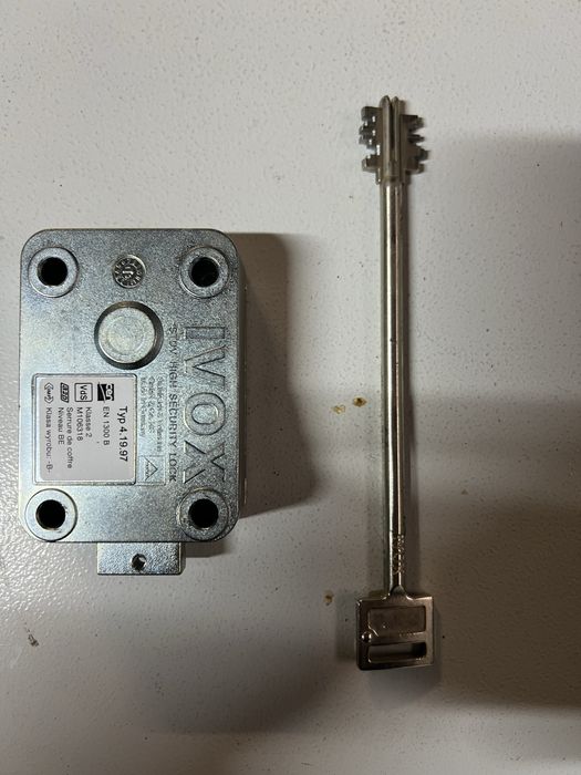 Замок сейфовий Stuv Mauer