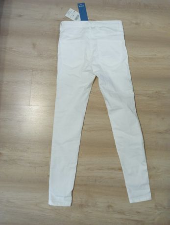 Nowe spodnie Sinsay rozmiar 38 białe rurki