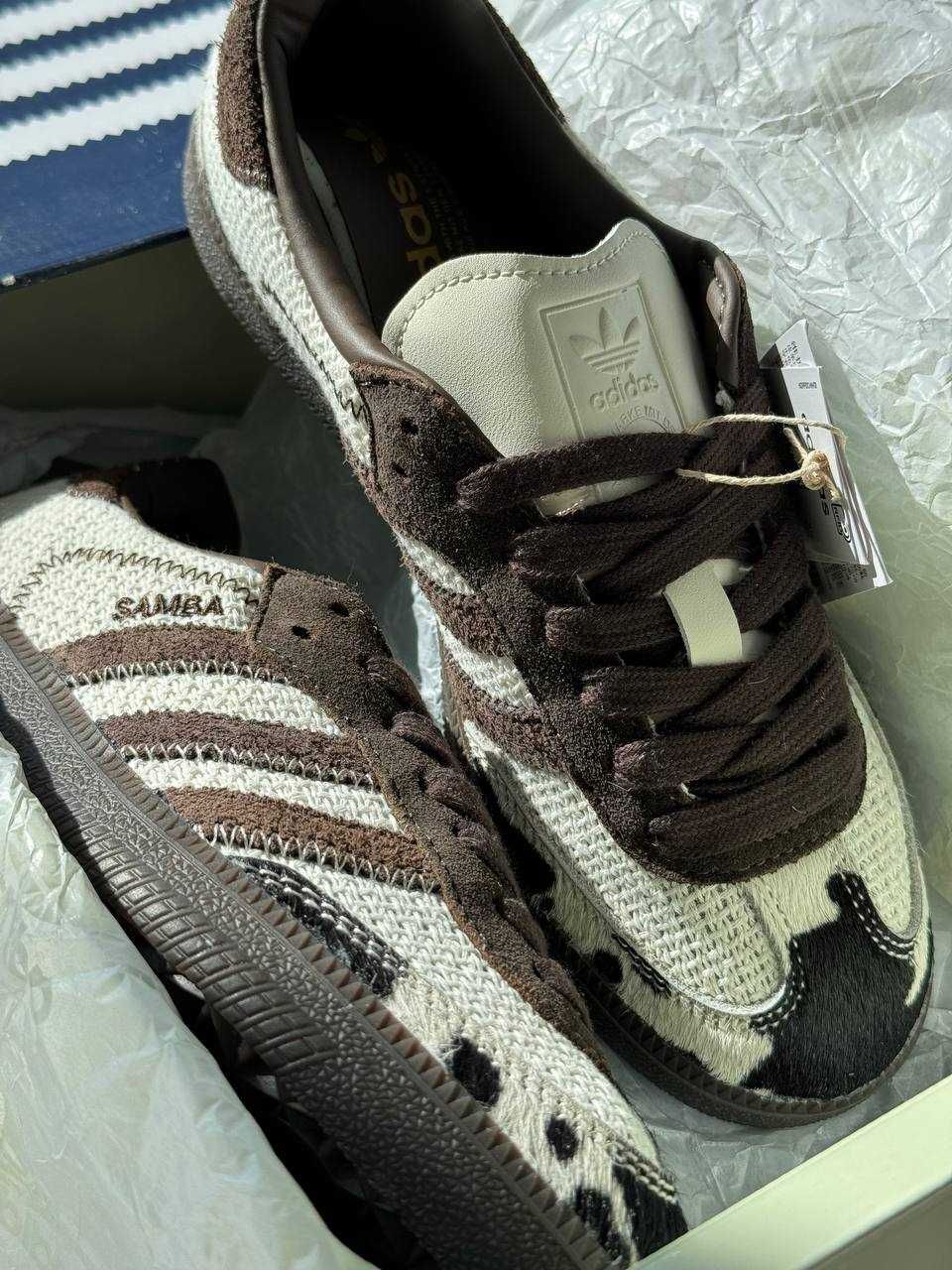 Жіночі кросівки Adidas Samba x No Title Cow print білий з чорним 0721