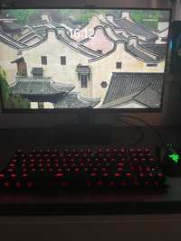 PC Gamer, monitor, rato e teclado