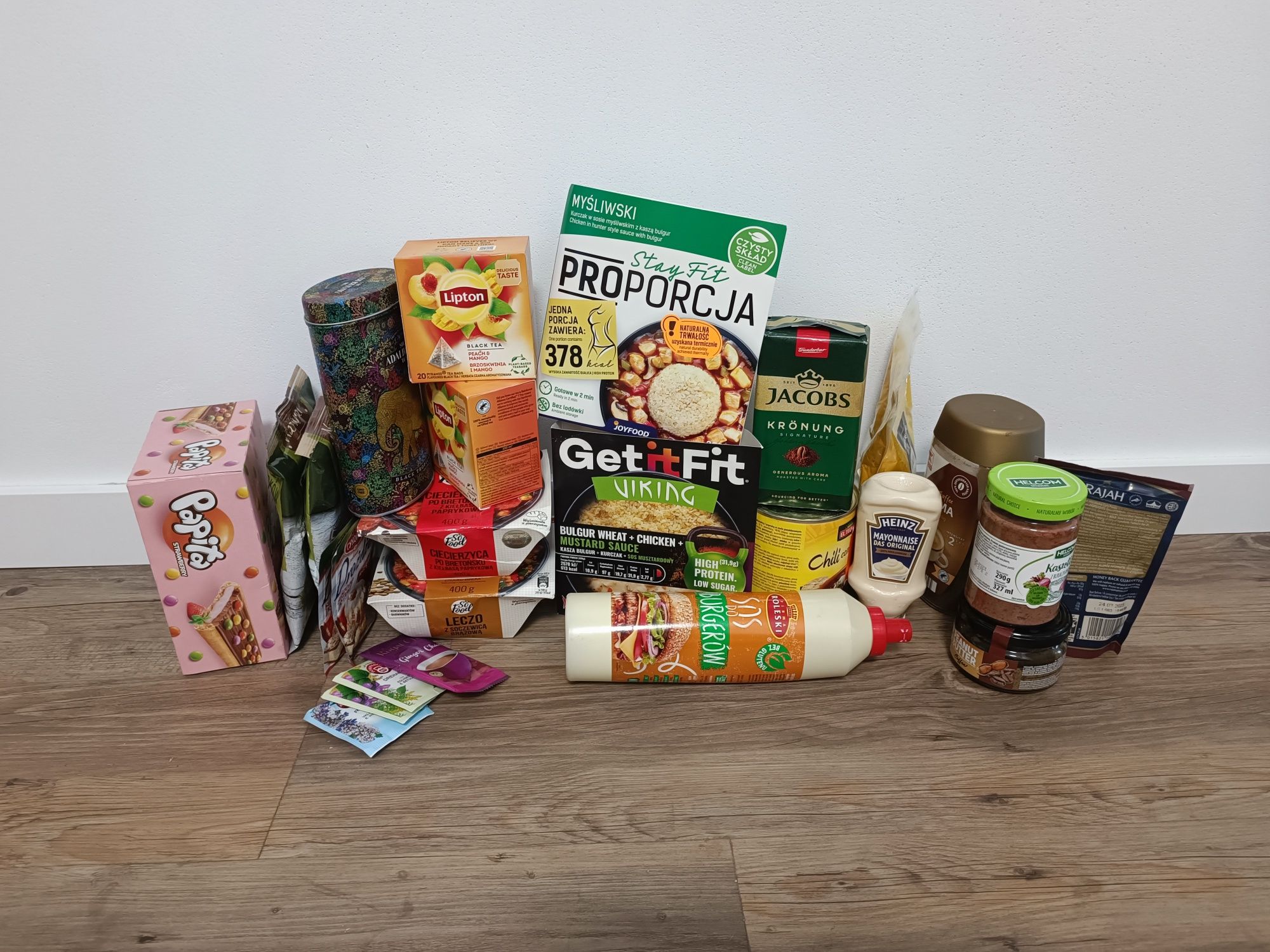 Zestaw spożywczy lipton kawa jacobs papita
