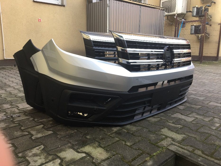Zderzak przedni VW Crafter II 17- Man TGE rózne wersje, KOLORY