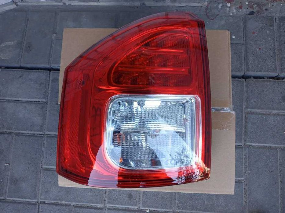 Задні фонарі Jeep Cherokee, Compass, Renegade, Patriot, лівий, правий