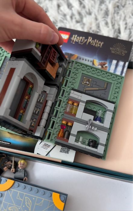 Два набори Лего книги Гаррі Поттер