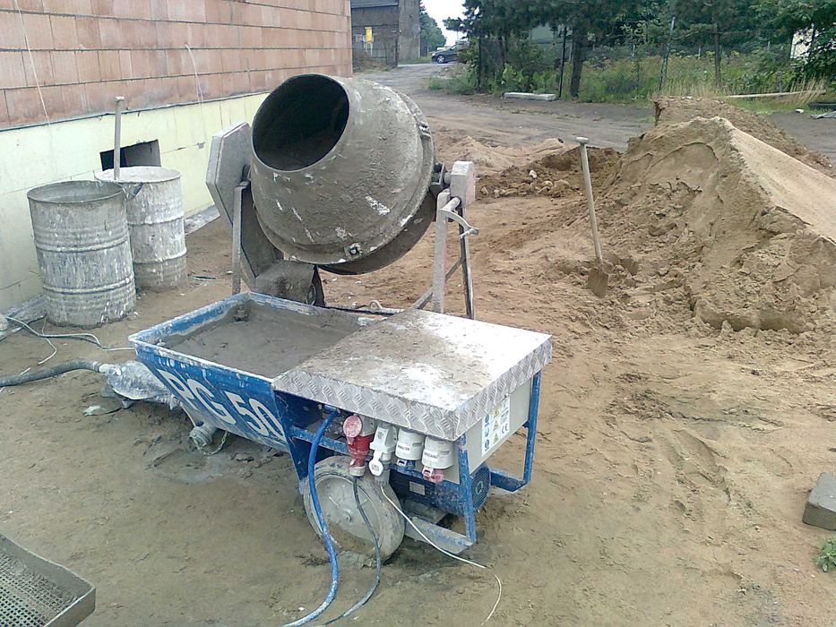 tynki maszynowe cementowo-wapienne tradycyjne