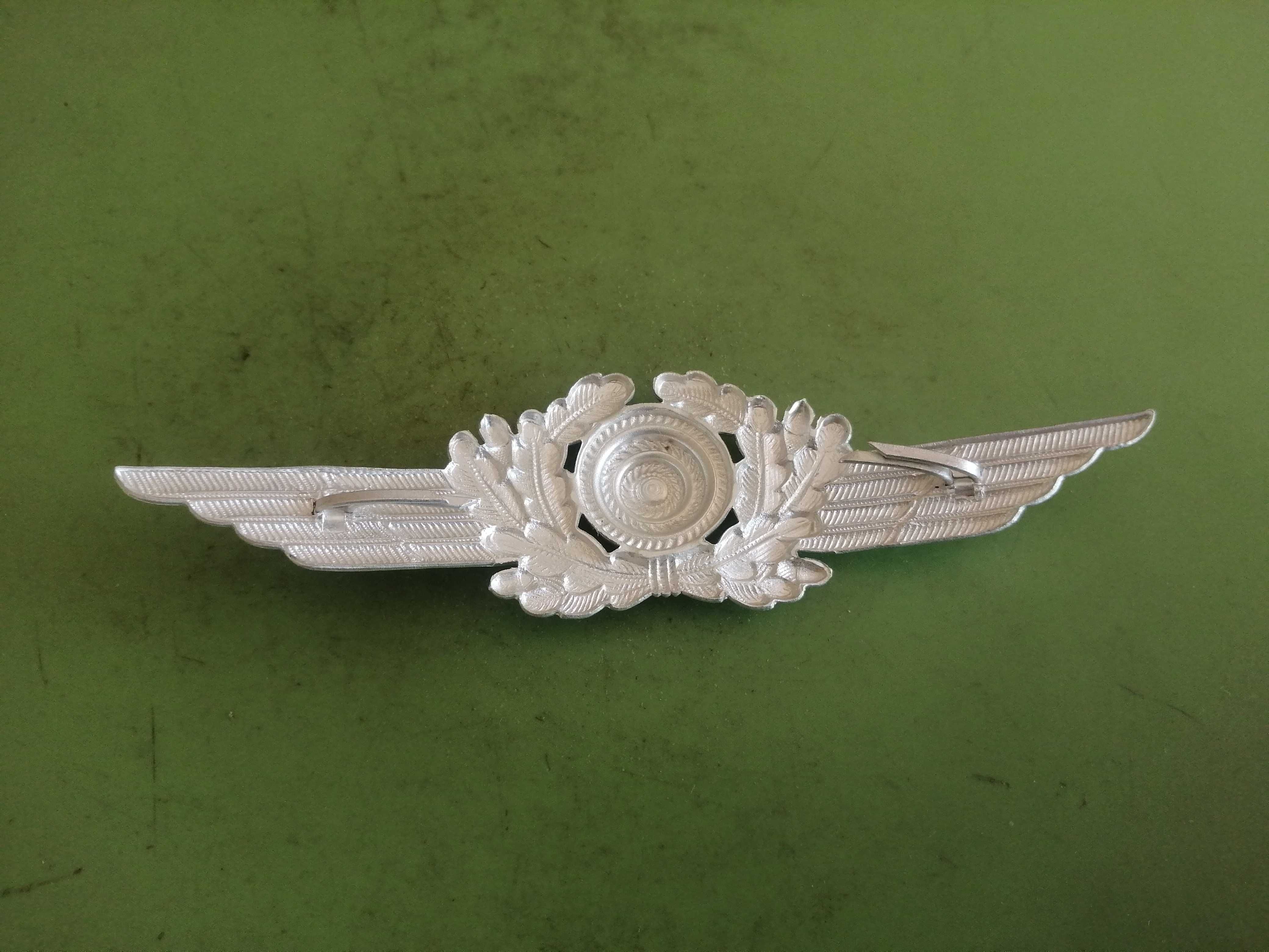 Wieniec z czapki pilota Luftwaffe