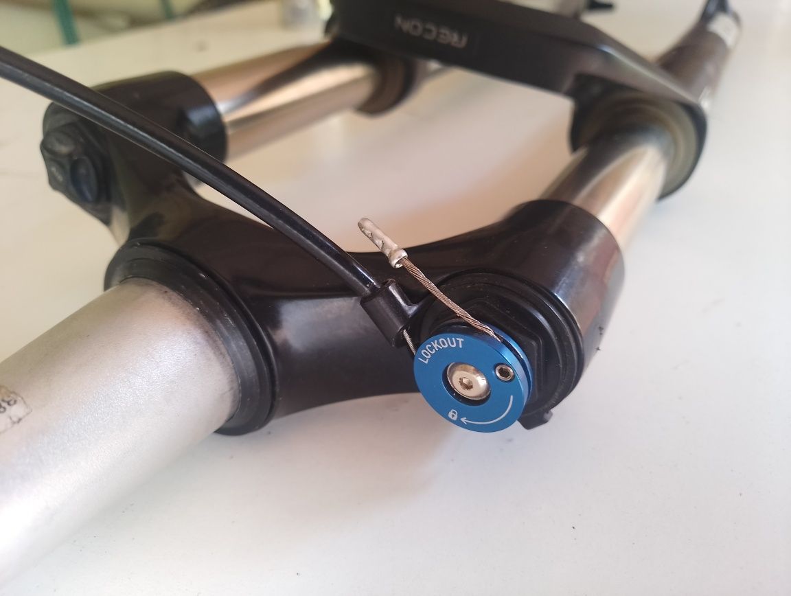 Suspensão rockshok Recon 100mm
