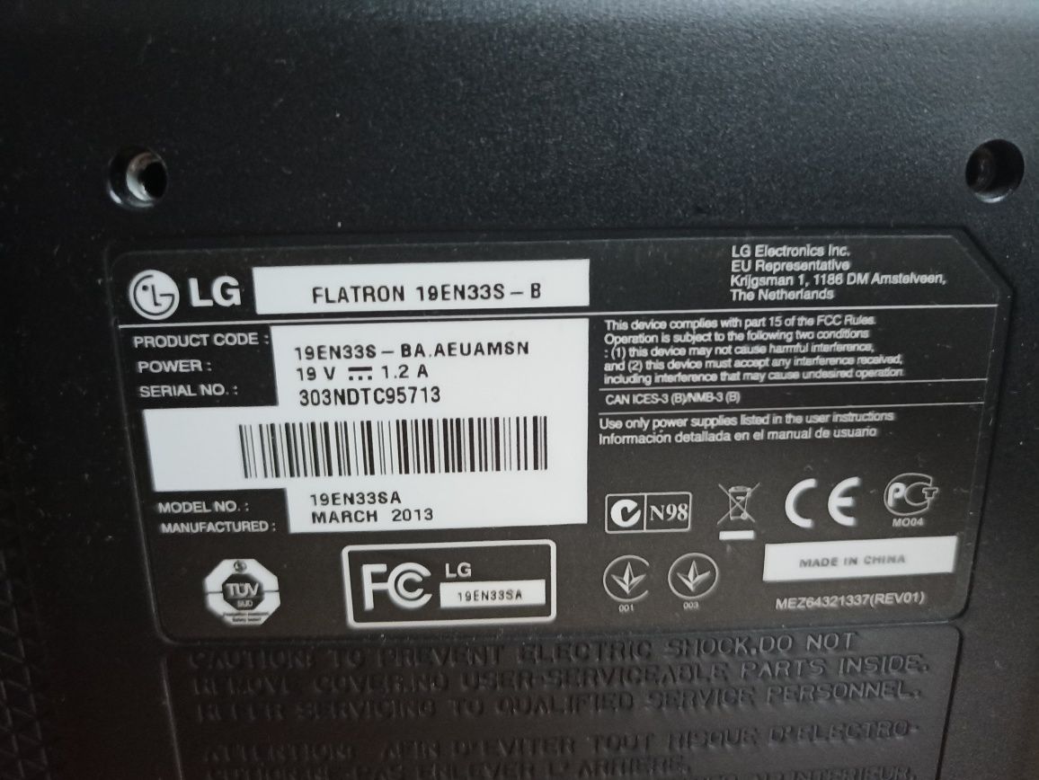 Monitor LCD LG Flatron 19EN33S 19"