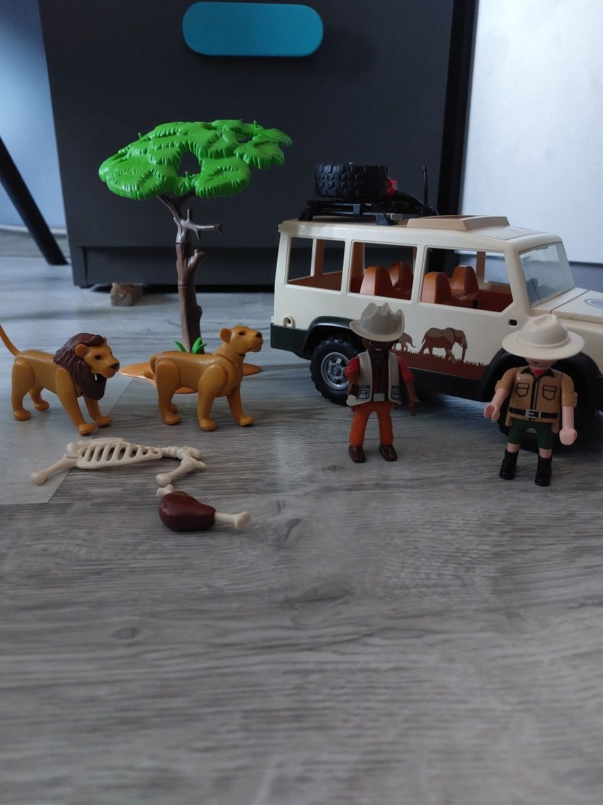 Playmobil pojazd safarii