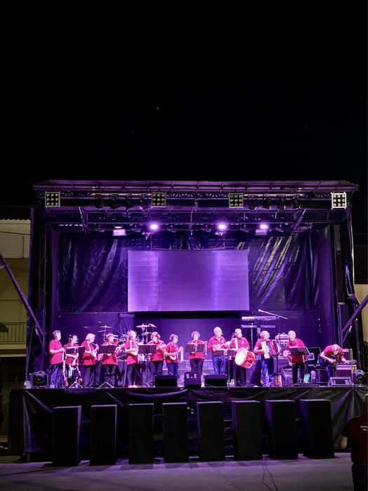 Produção audiovisual c/Camião palco