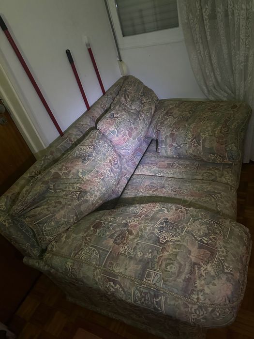 Sofá 3 pessoas sem cama
