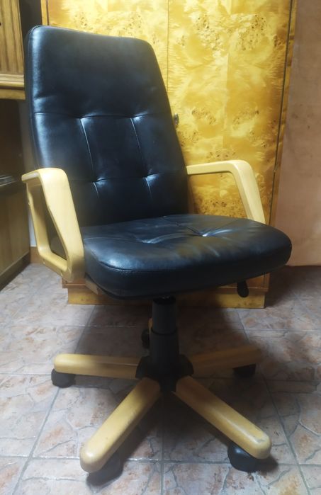 Fotel skórzany krzesło obrotowe biurowe drewniane