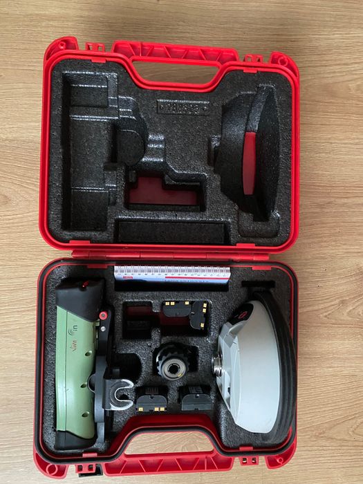 Leica GS08 + CS10 — Equipamento de Topografia com Extras