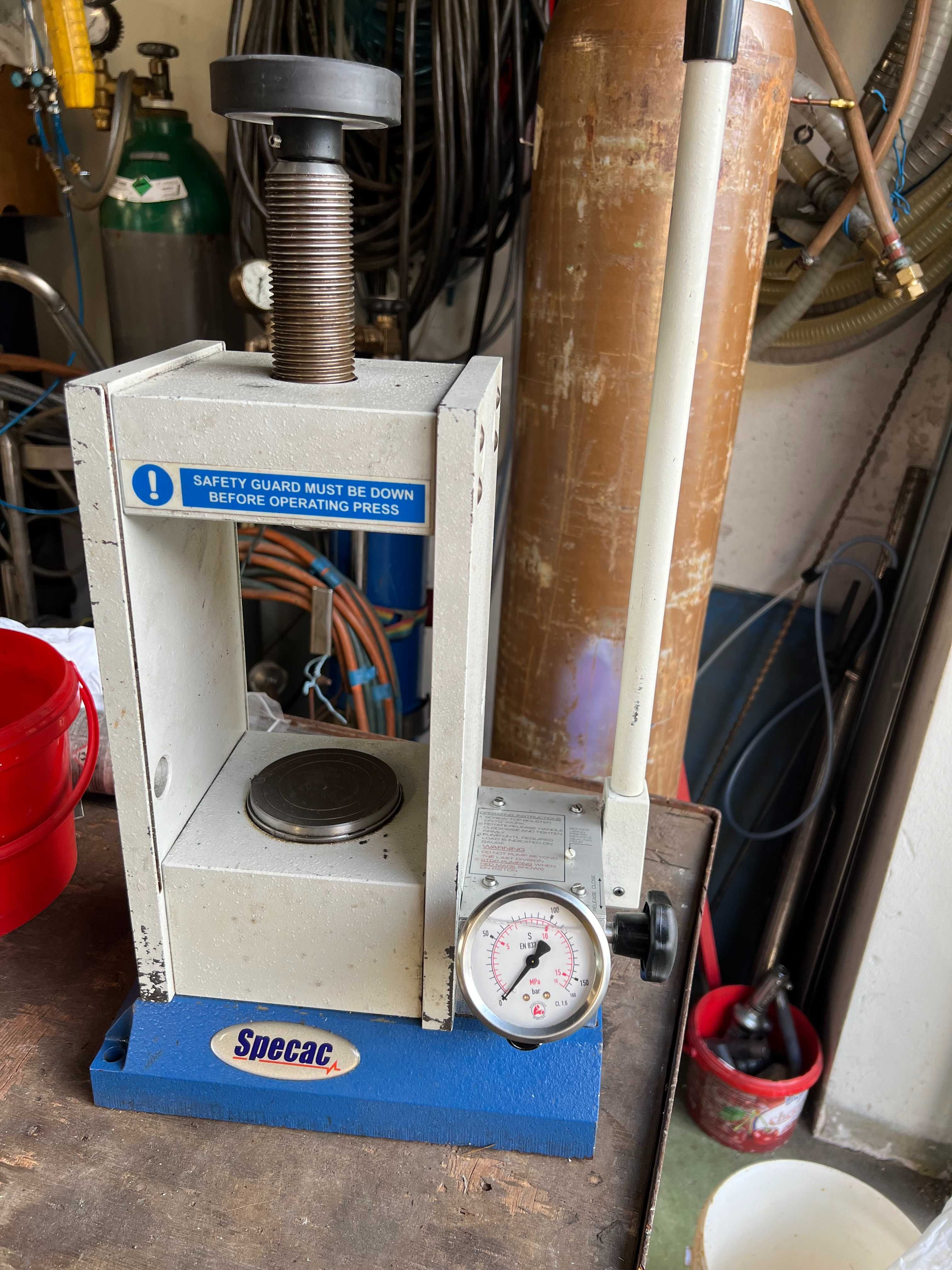 Prasa laboratoryjna 15T Specac