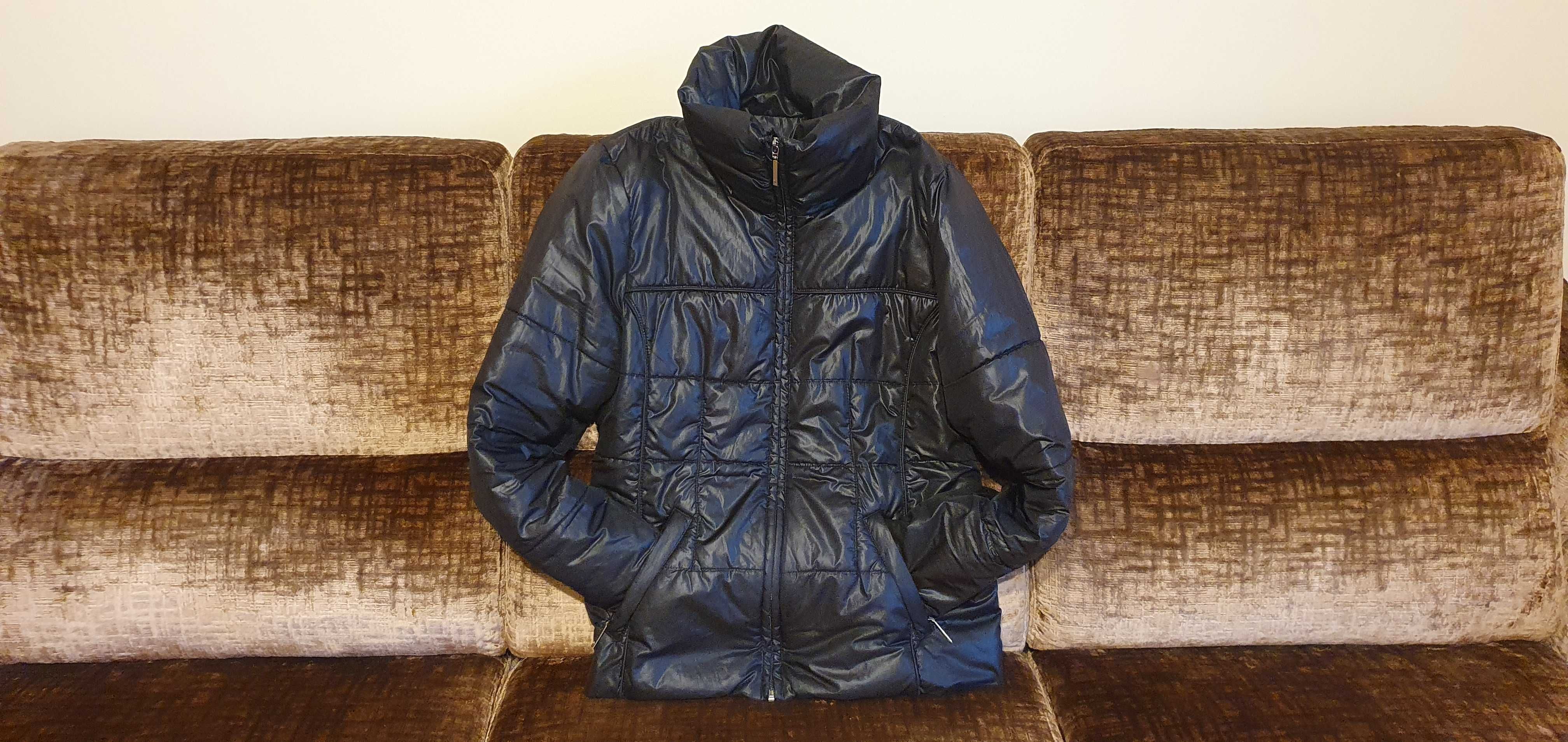 Damska jesienno zimowa taliowana kurtka Reserved rozmiar 42/44