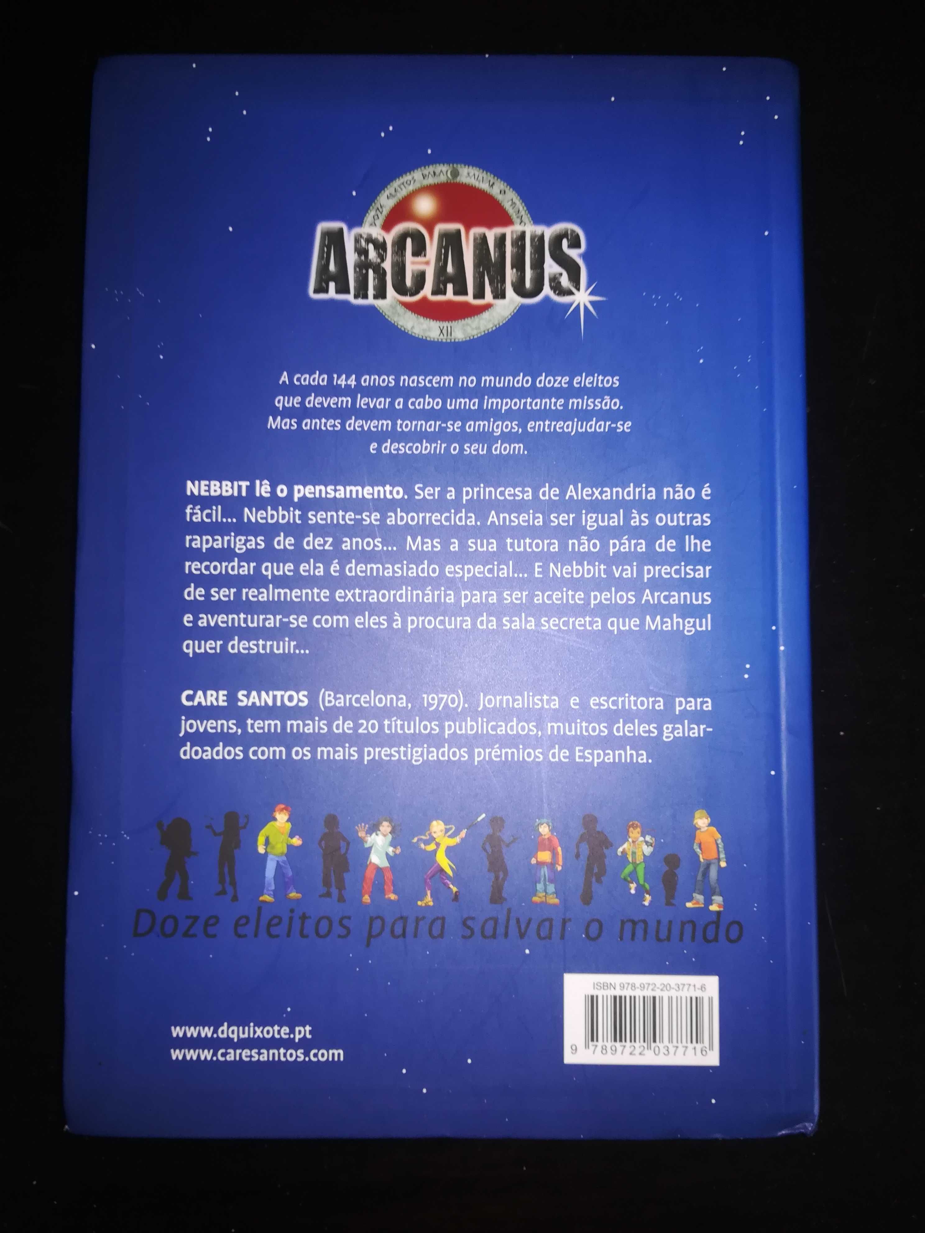 Livro "Arcanus" de Care Santos