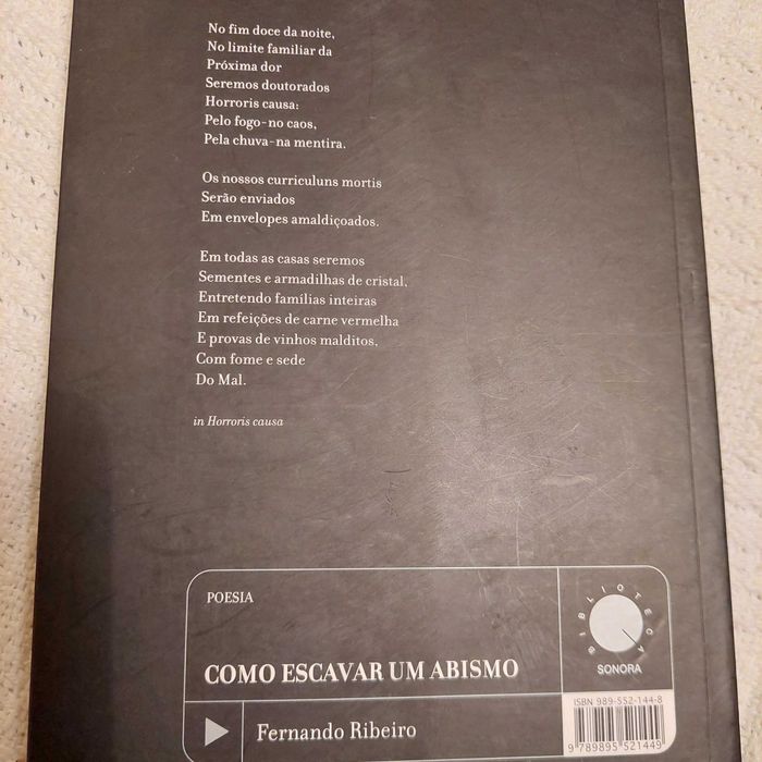 Como escavar um abismo, de fernanfo Ribeiro (vocalista dos Moonspell)